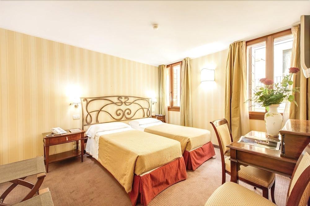 Hotel Basilea Veneza