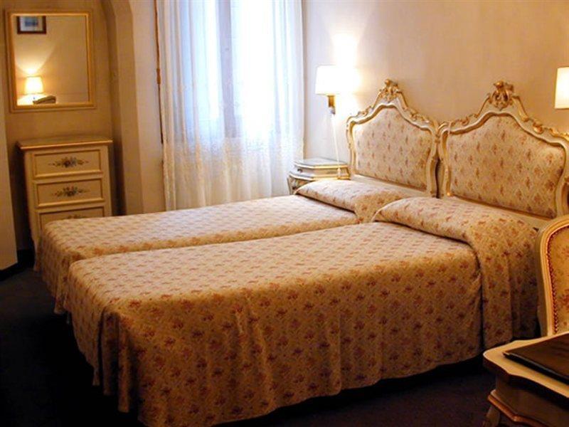 Hotel Basilea Veneza