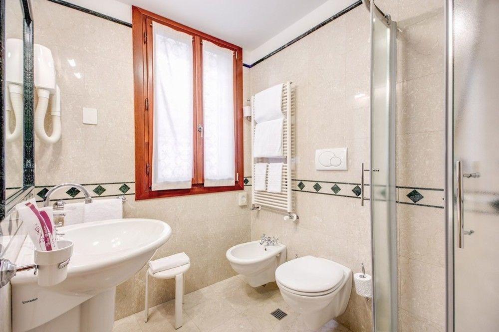 Basilea Hotel Venecia